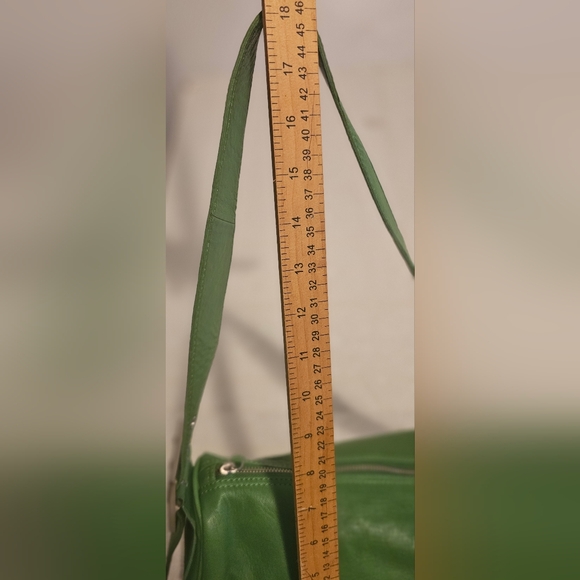 Free People Arm Candy Bag Cut Grass Shoulder Bag Color Green NWT - Picture 9 of 16